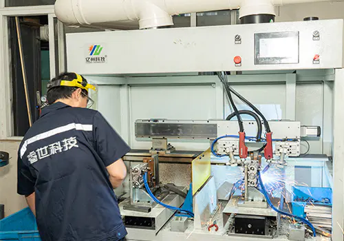 Double station girth welding machine